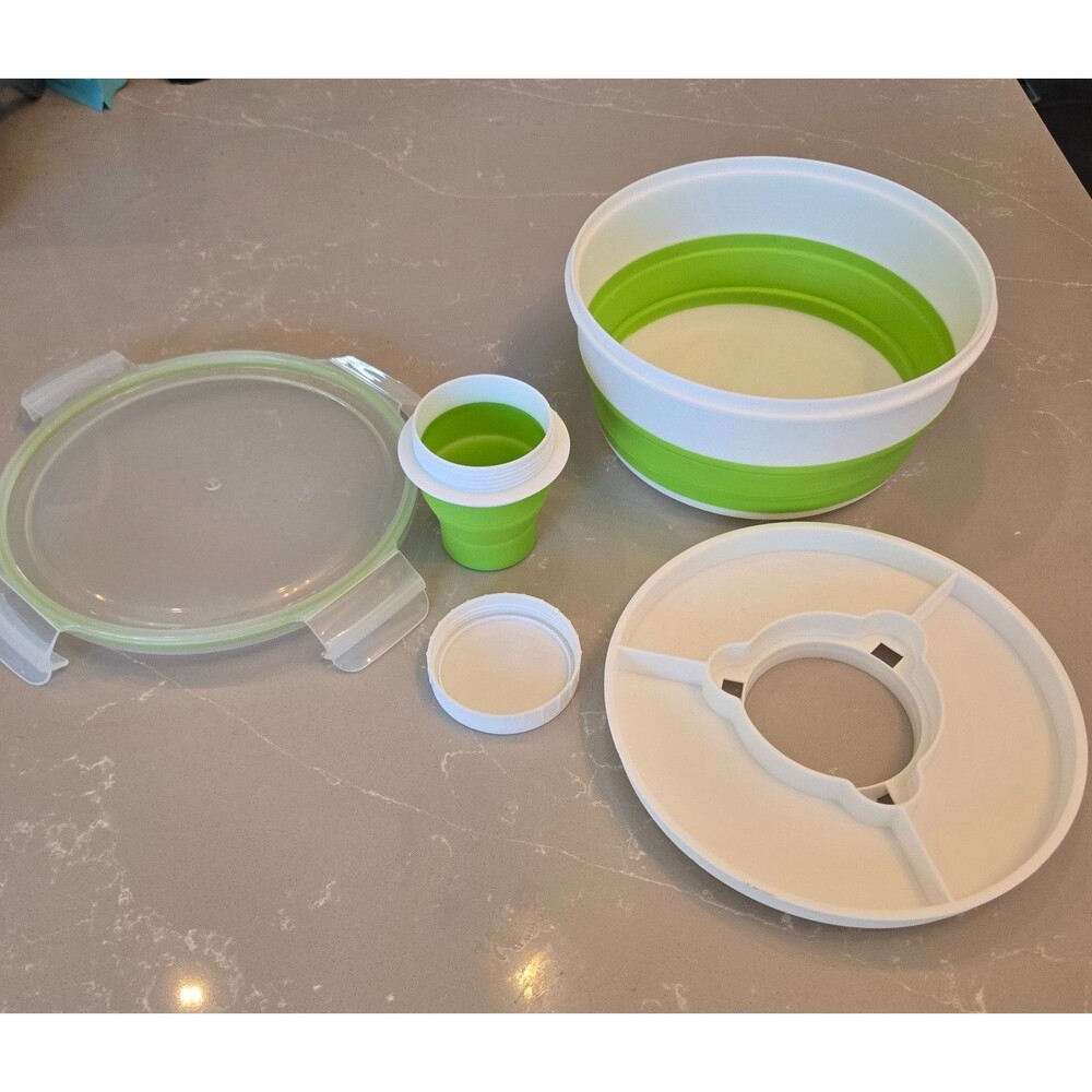 Weight Watchers WW On-The-Go Collapsible Bowl Salad Lunch Container Green White